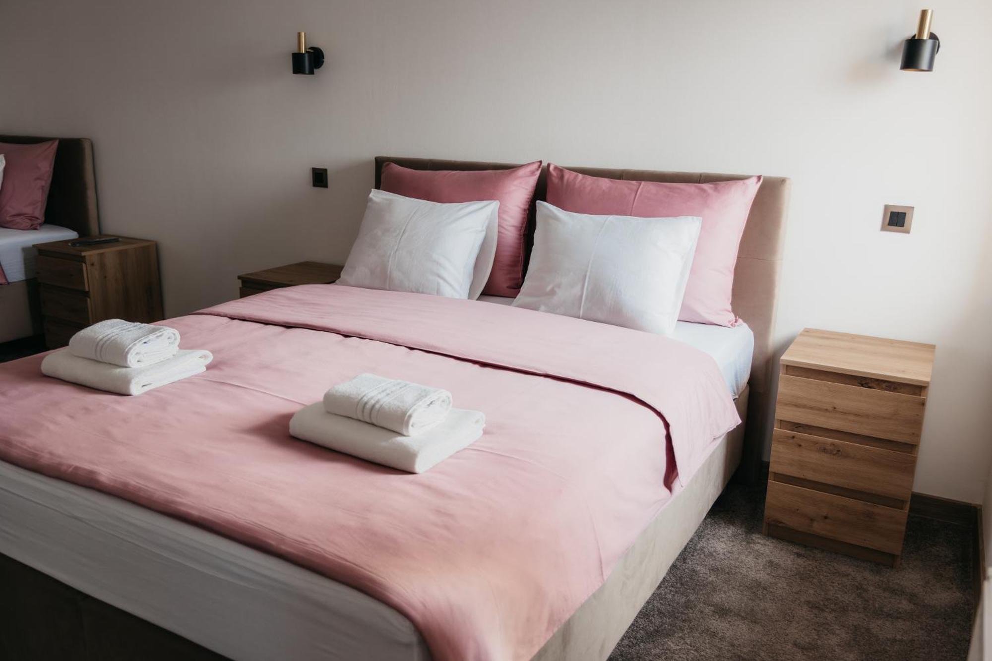 Pansion Mihica Dvori Otel Babina Greda Dış mekan fotoğraf